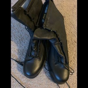 GORTEX Military Steel Toe boots size 13 never worn